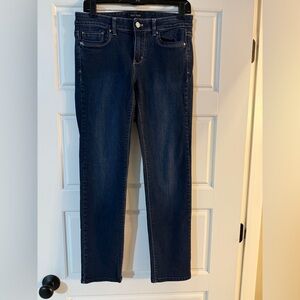 White House Black Market Blanc Slim Ankle Jeans